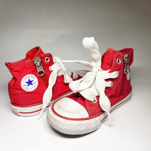 Kid's Converse sneakers US size 7