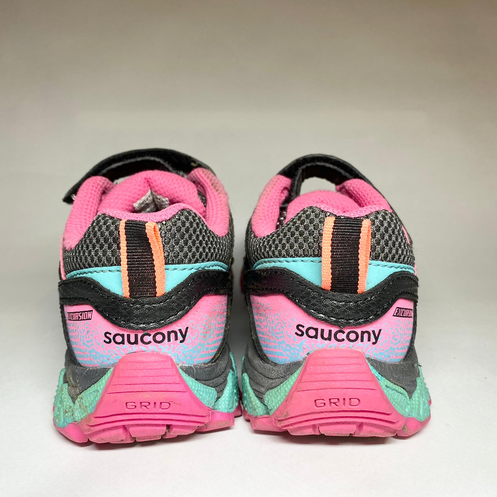 Saucony Excursion Sneaker US size 12