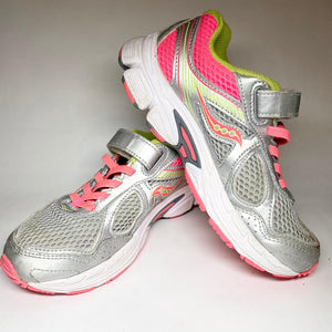 Saucony Cohesion 10 Sneaker US size 1.5